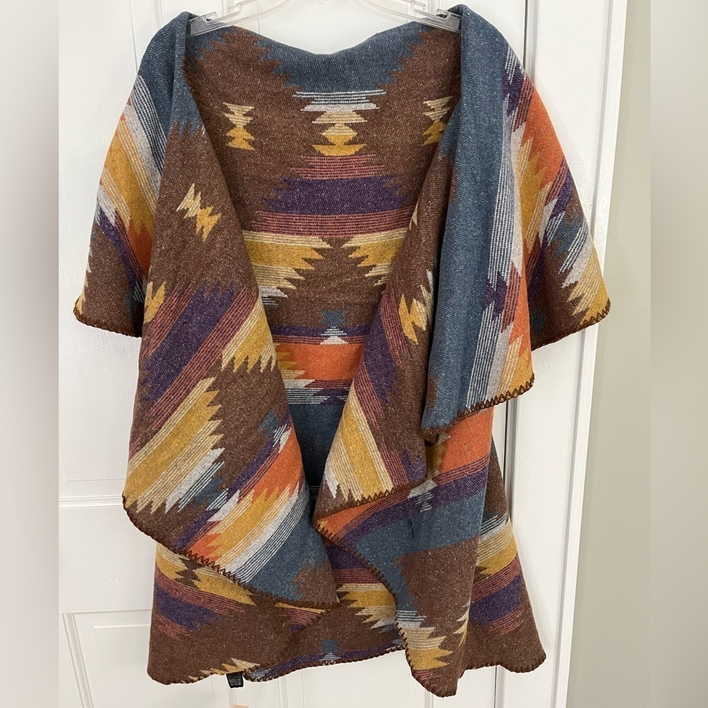 L.I.B New York Southwestern Aztec Bohemian Chic Poncho Cape Blanket One Size NWT